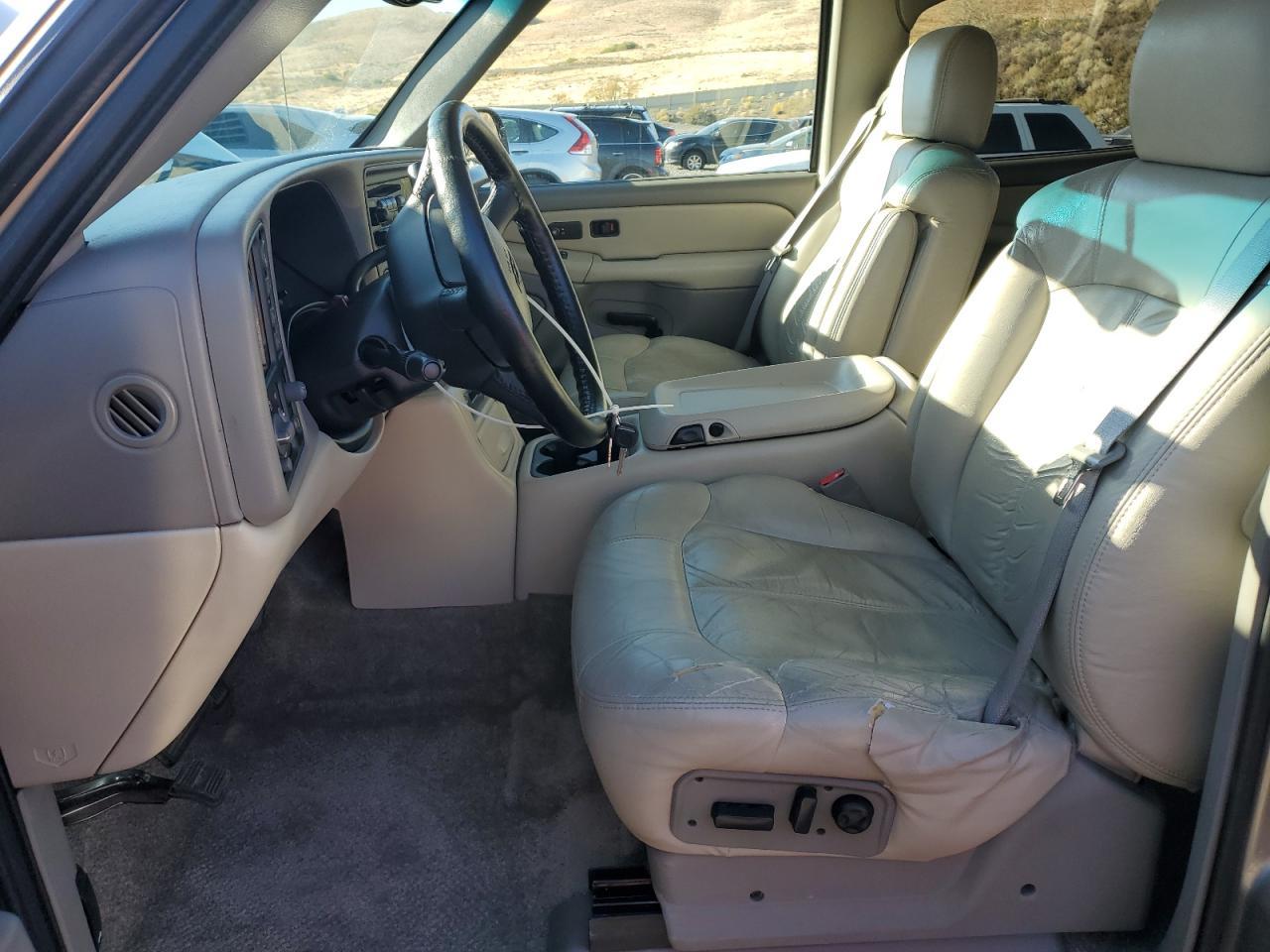 2002 CHEVROLET Tahoe
