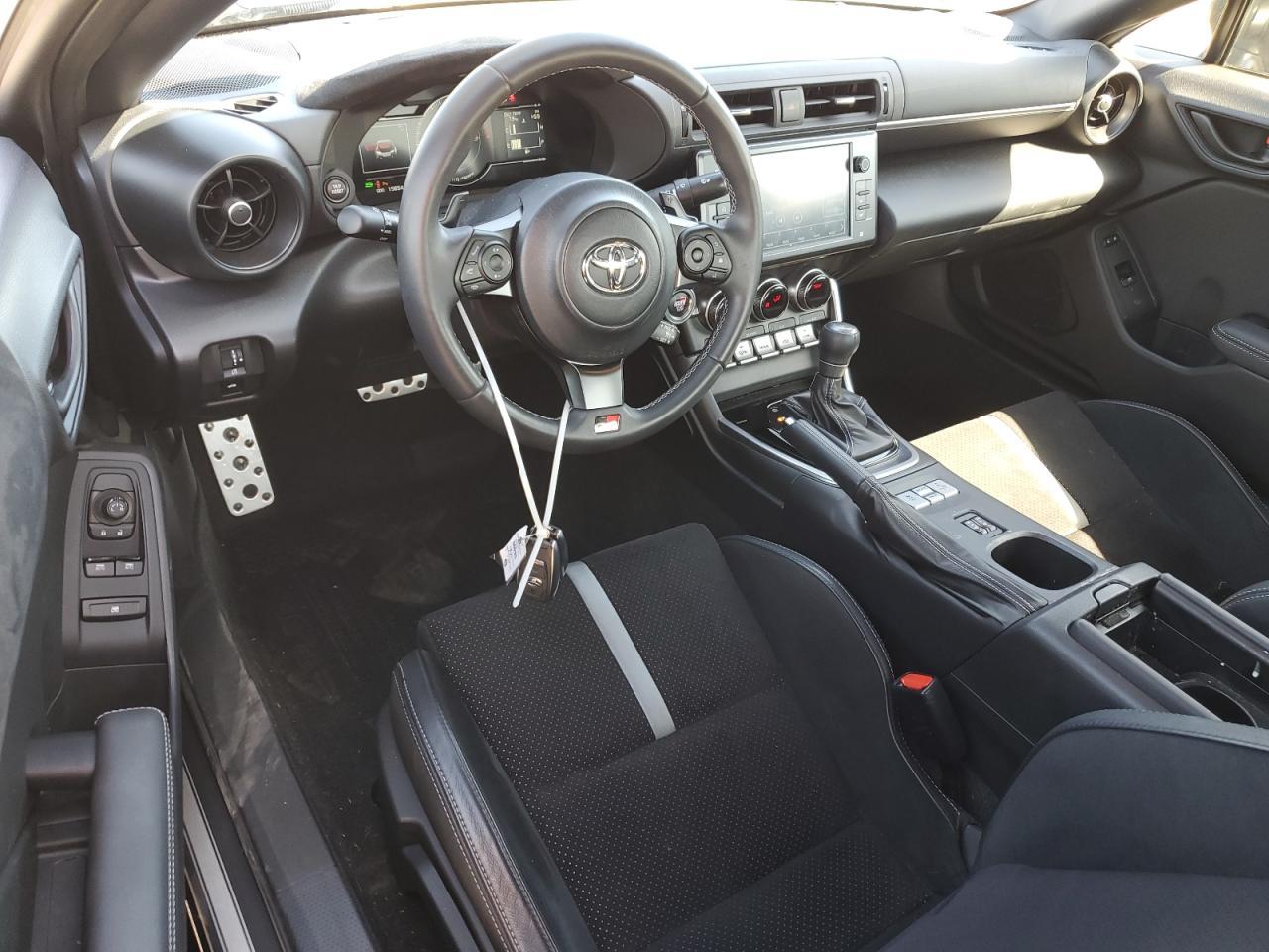 2024 TOYOTA GR 86