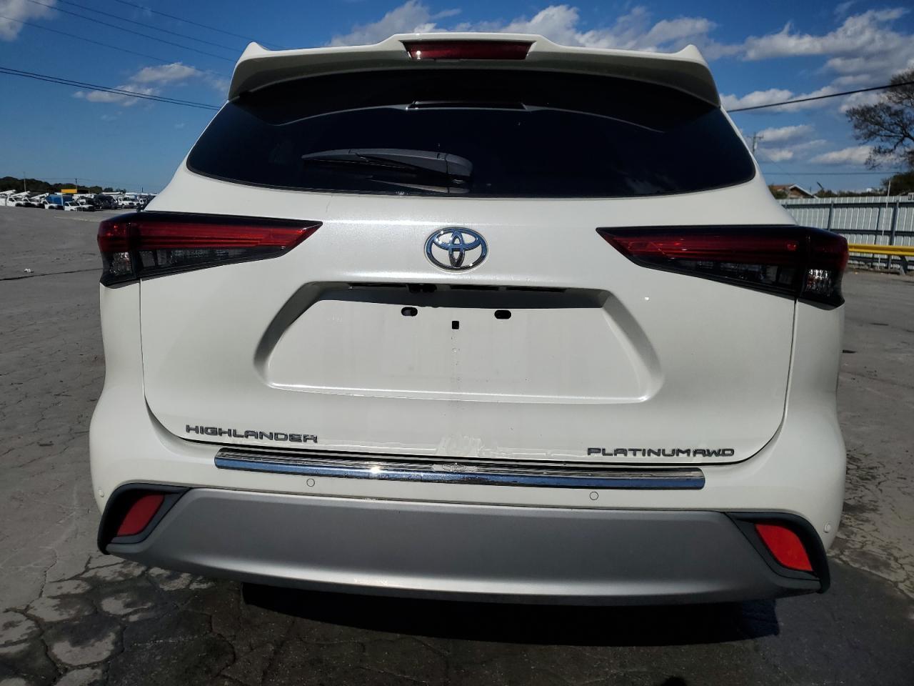 2020 TOYOTA HIGHLANDER
