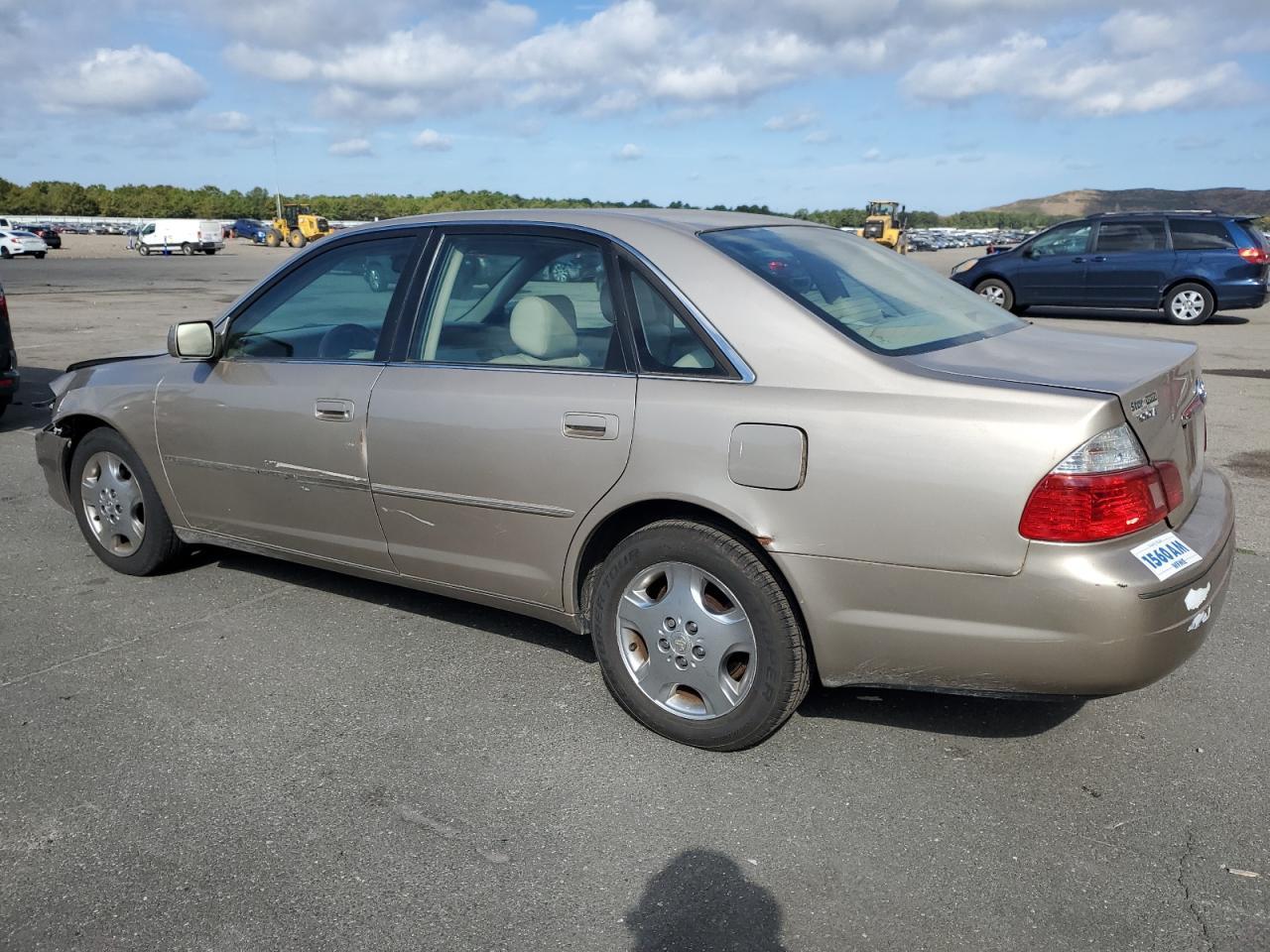 2003 TOYOTA Avalon