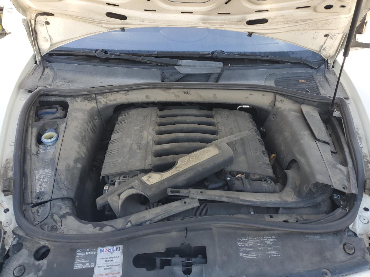 2010 PORSCHE CAYENNE