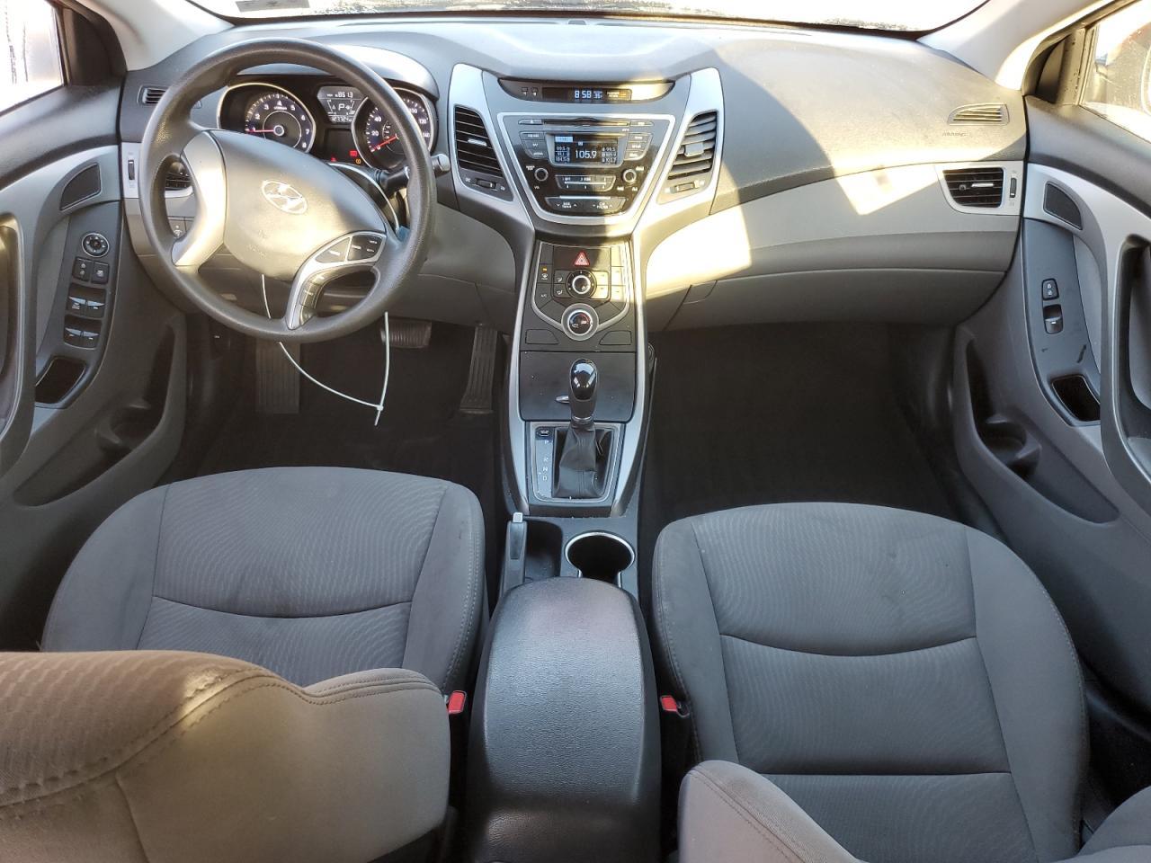 2016 HYUNDAI ELANTRA