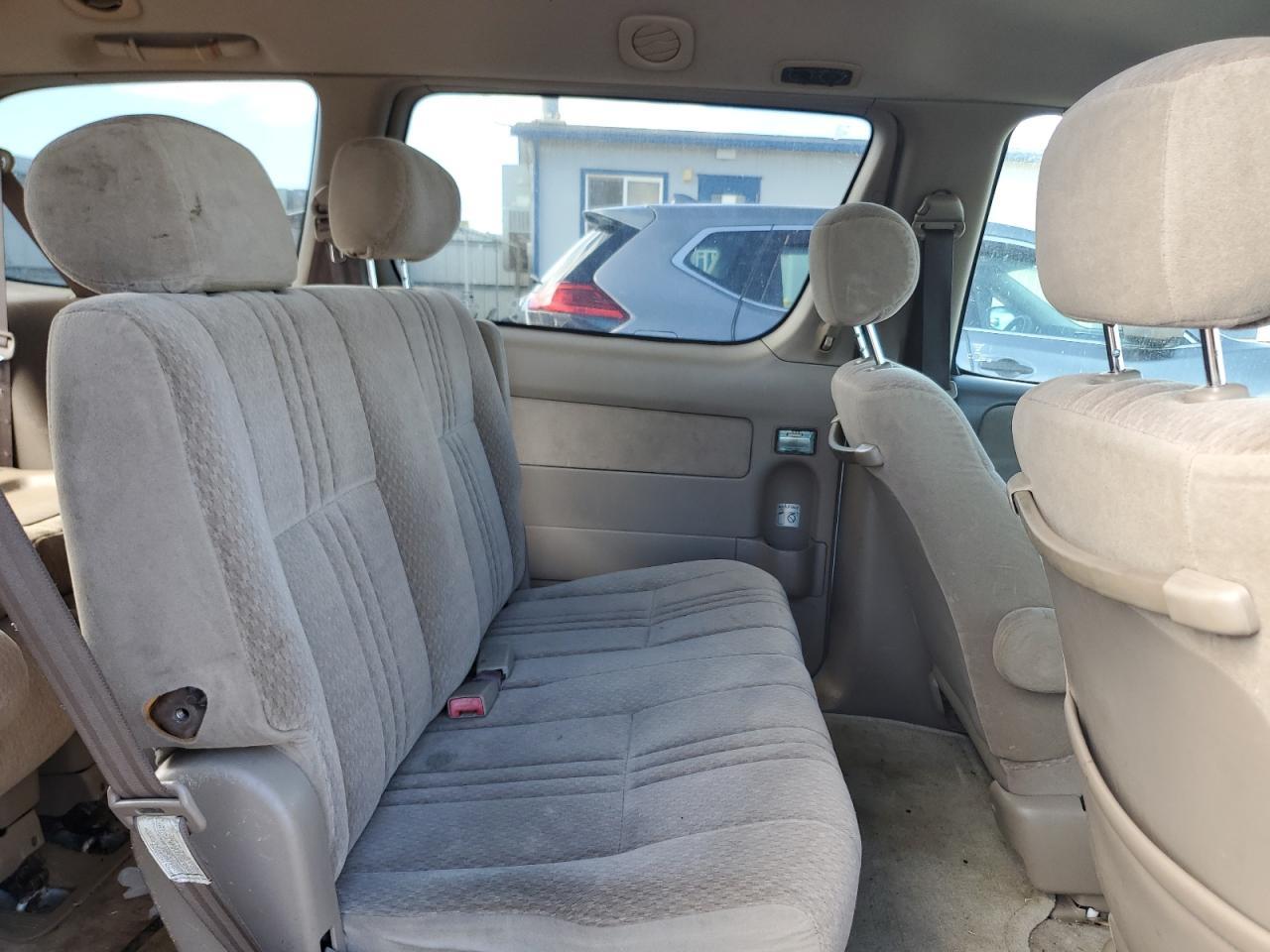 2001 TOYOTA SIENNA