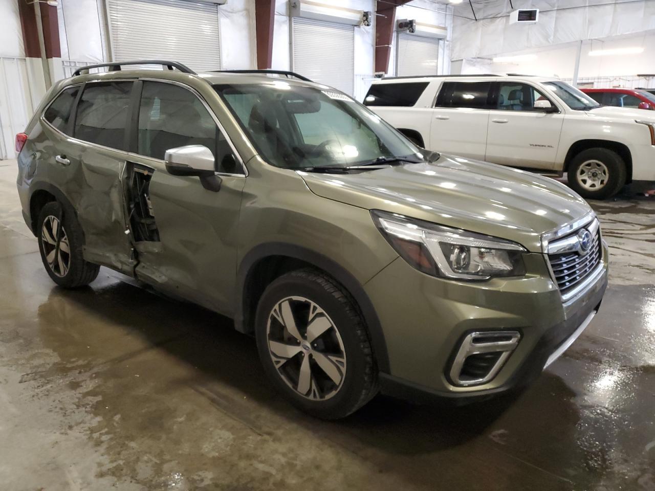 2019 SUBARU FORESTER