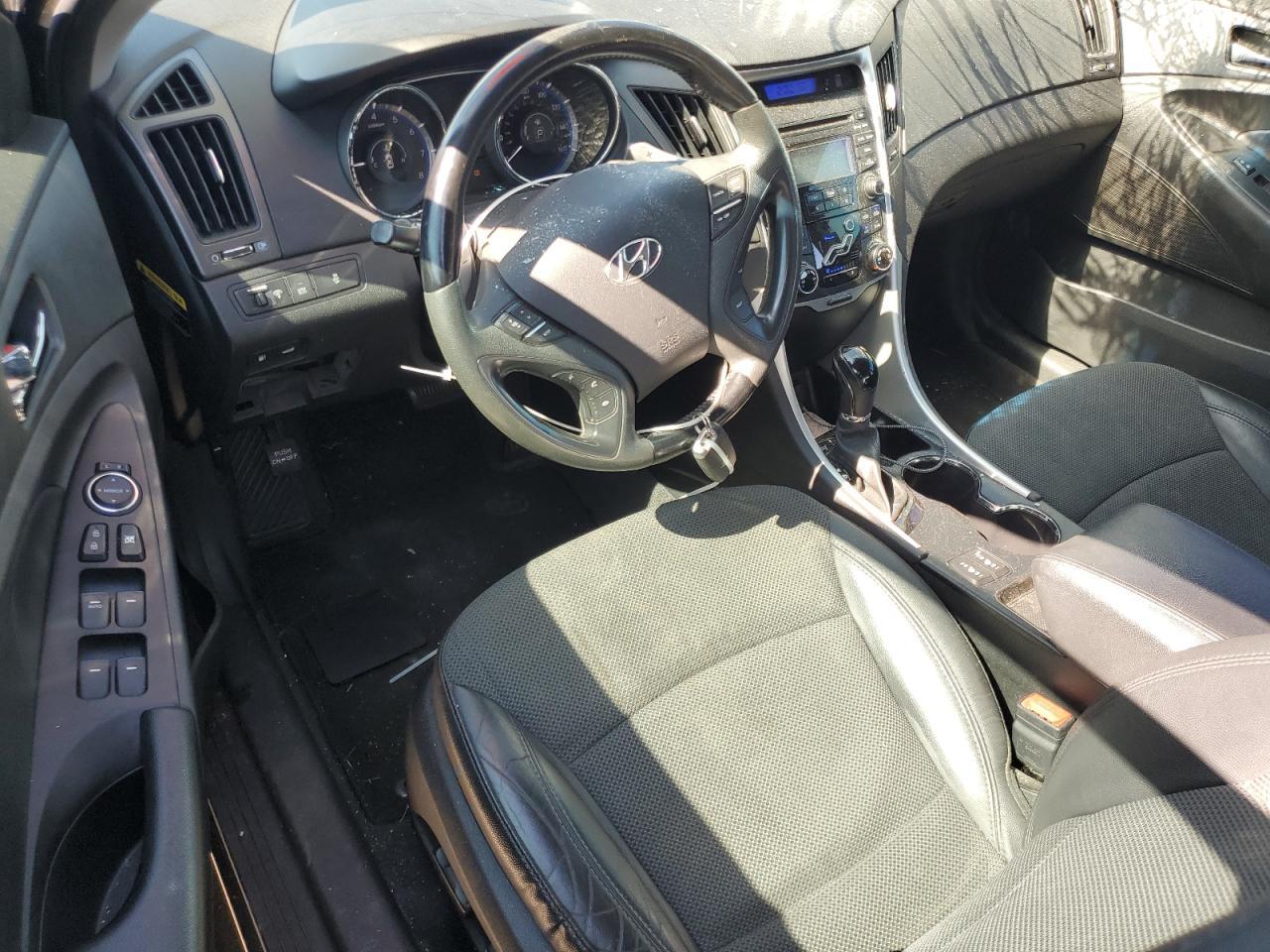 2013 HYUNDAI SONATA