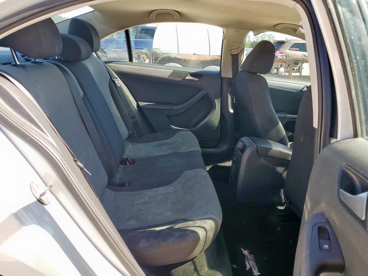 2018 VOLKSWAGEN JETTA