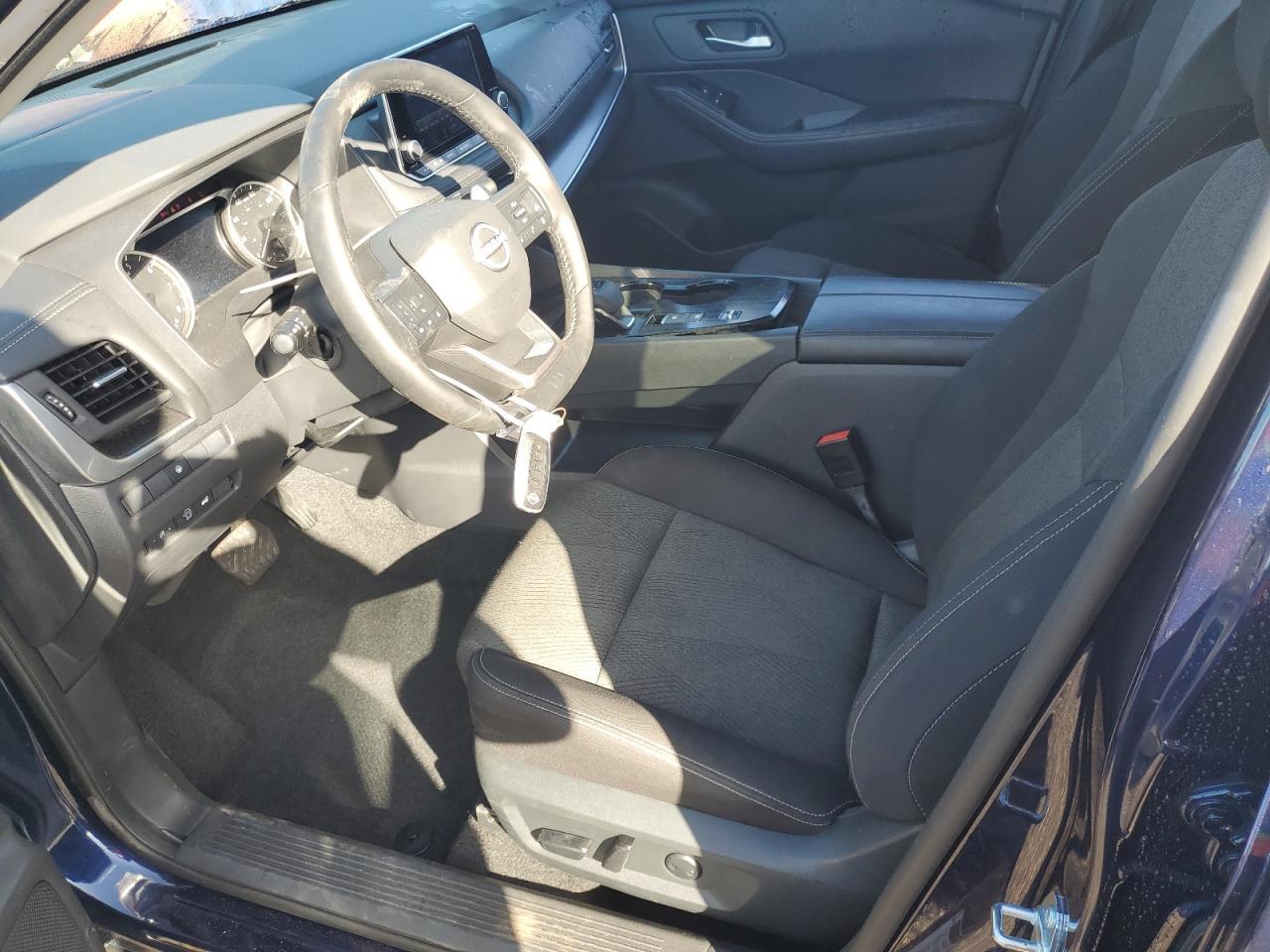 2025 NISSAN ROGUE