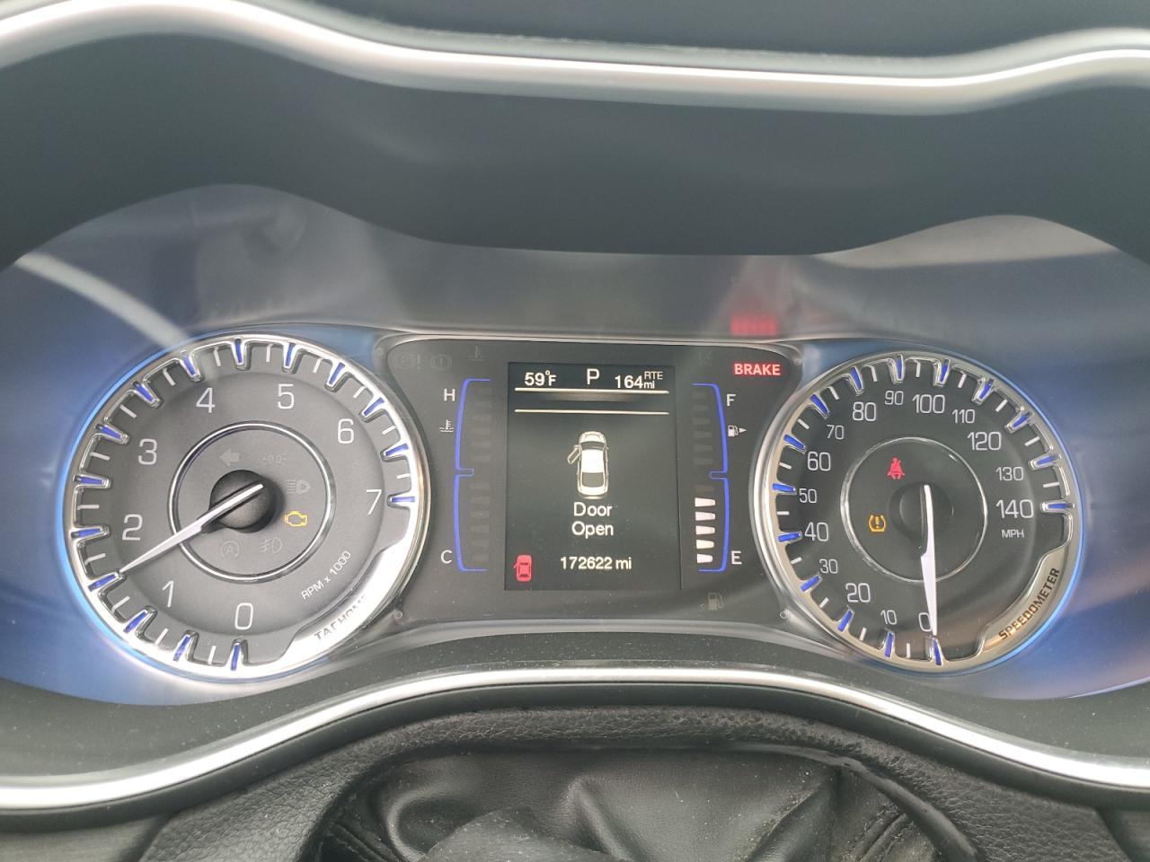 2015 CHRYSLER 200