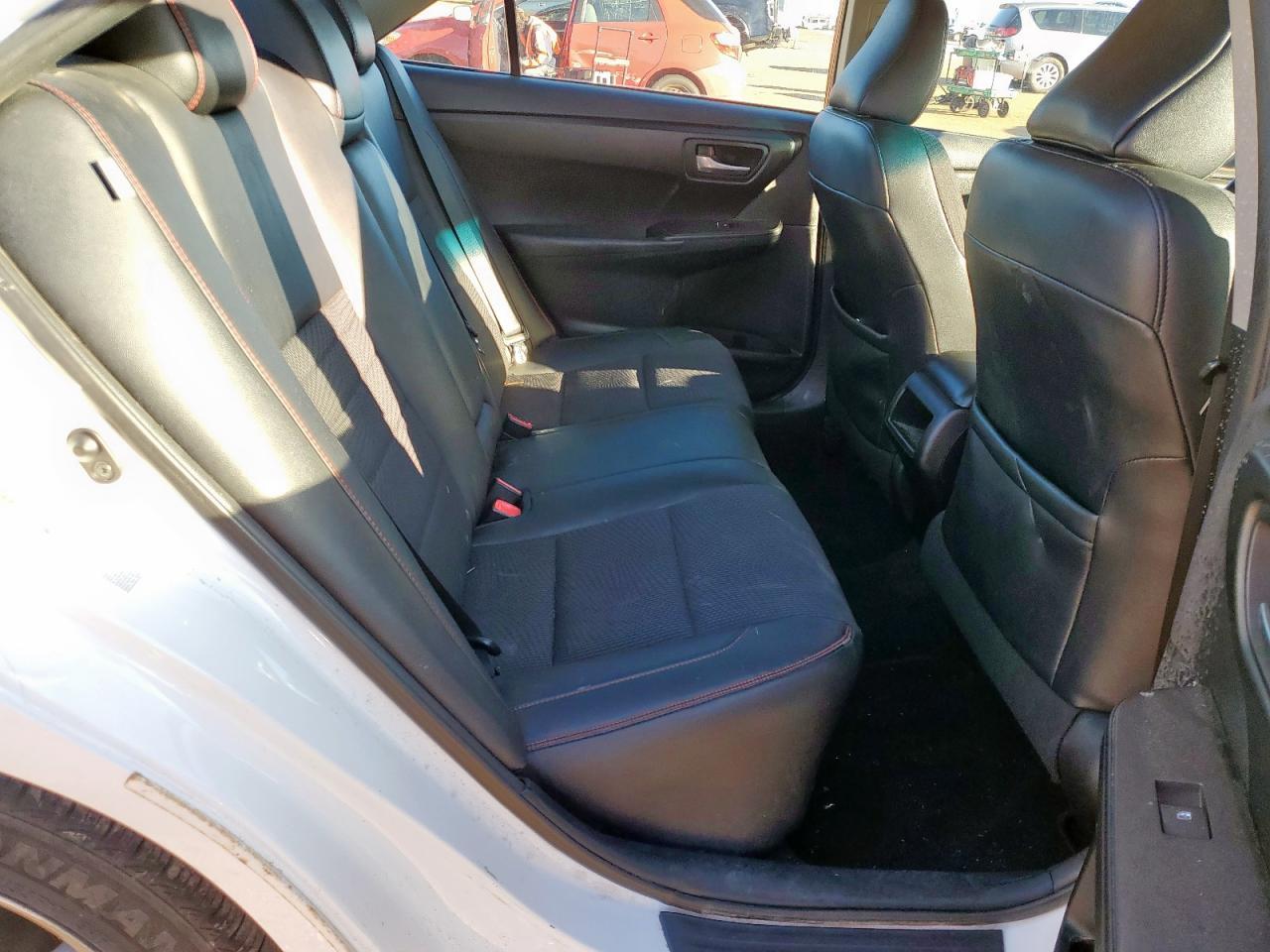 2016 TOYOTA CAMRY