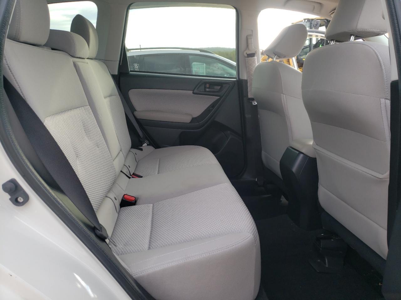 2017 SUBARU FORESTER