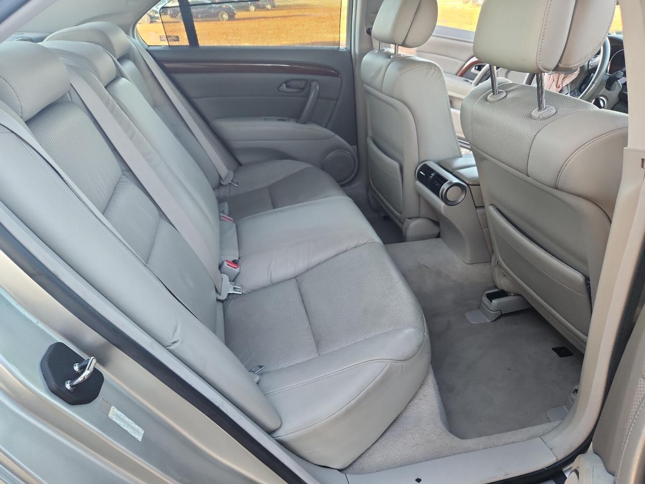 2006 ACURA RL