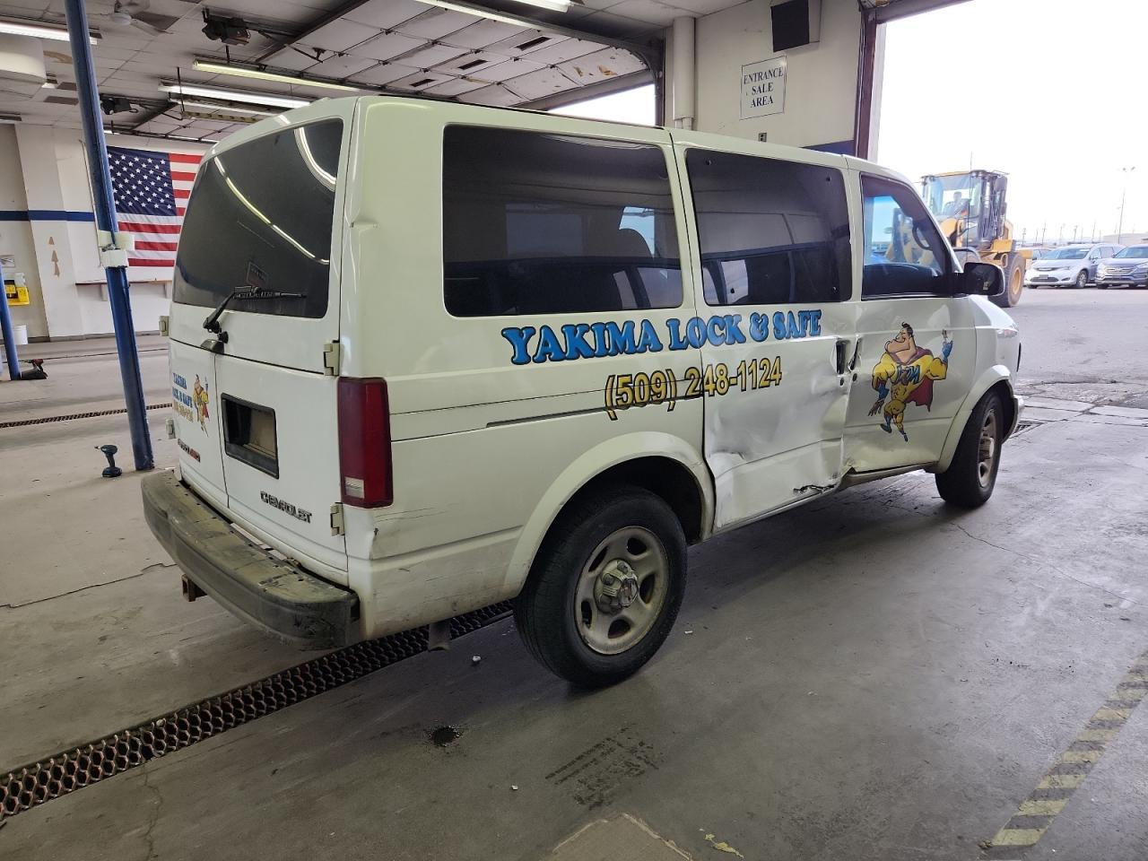 2004 CHEVROLET Astro