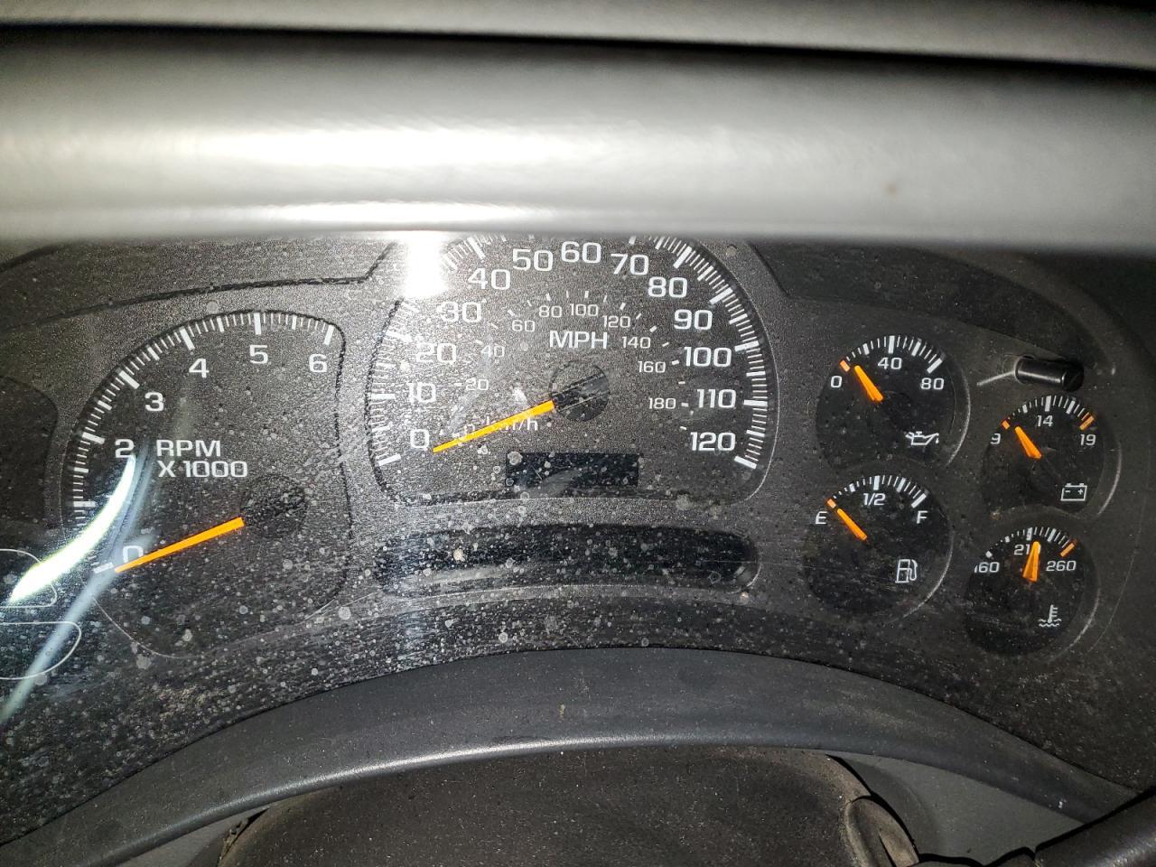 2003 CHEVROLET Suburban