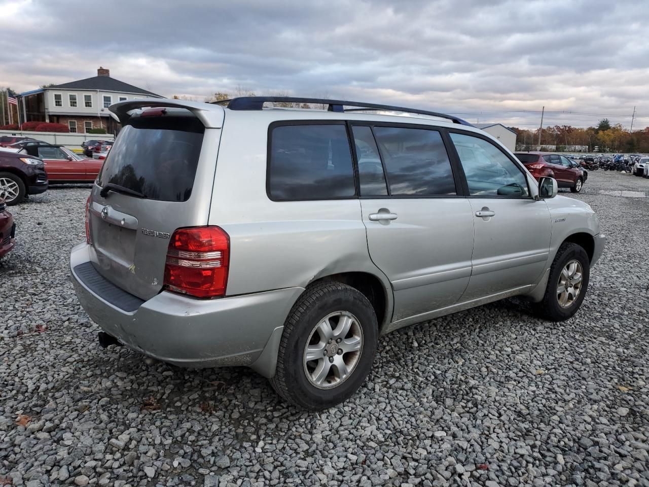 2003 TOYOTA HIGHLANDER