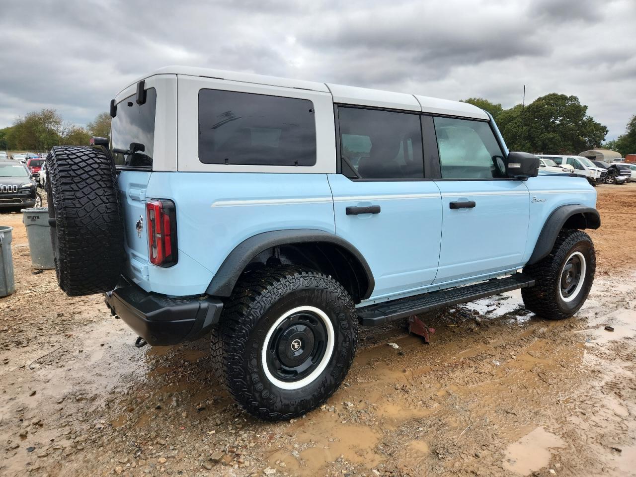2023 FORD Bronco