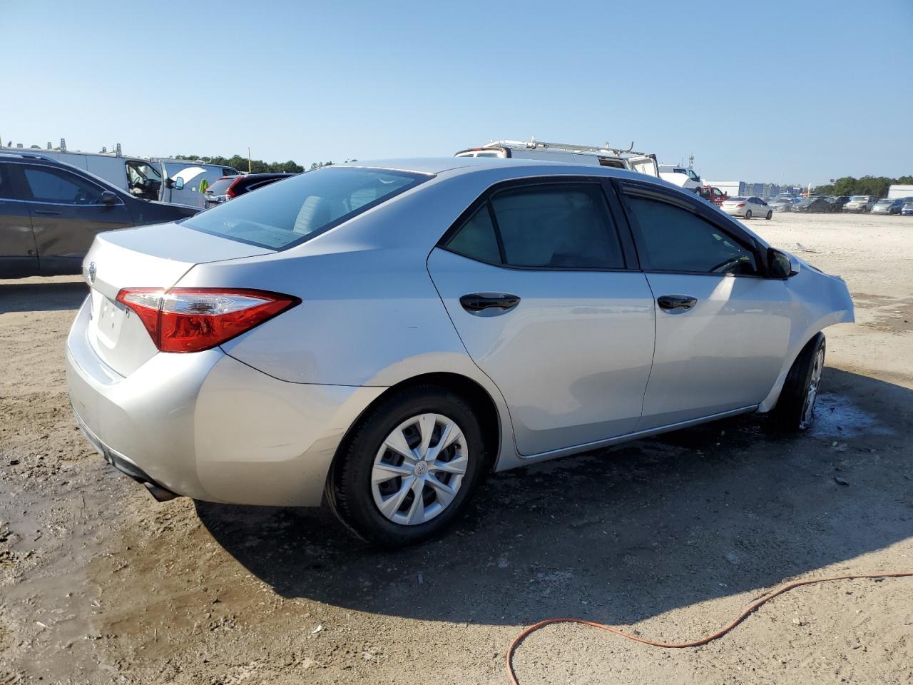 2015 TOYOTA COROLLA