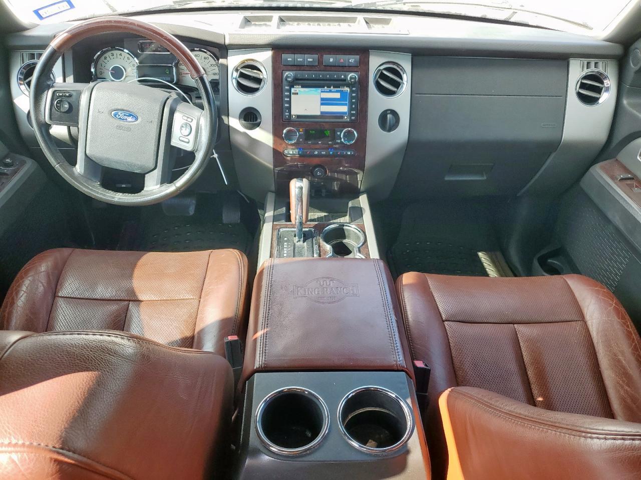 2013 FORD Expedition