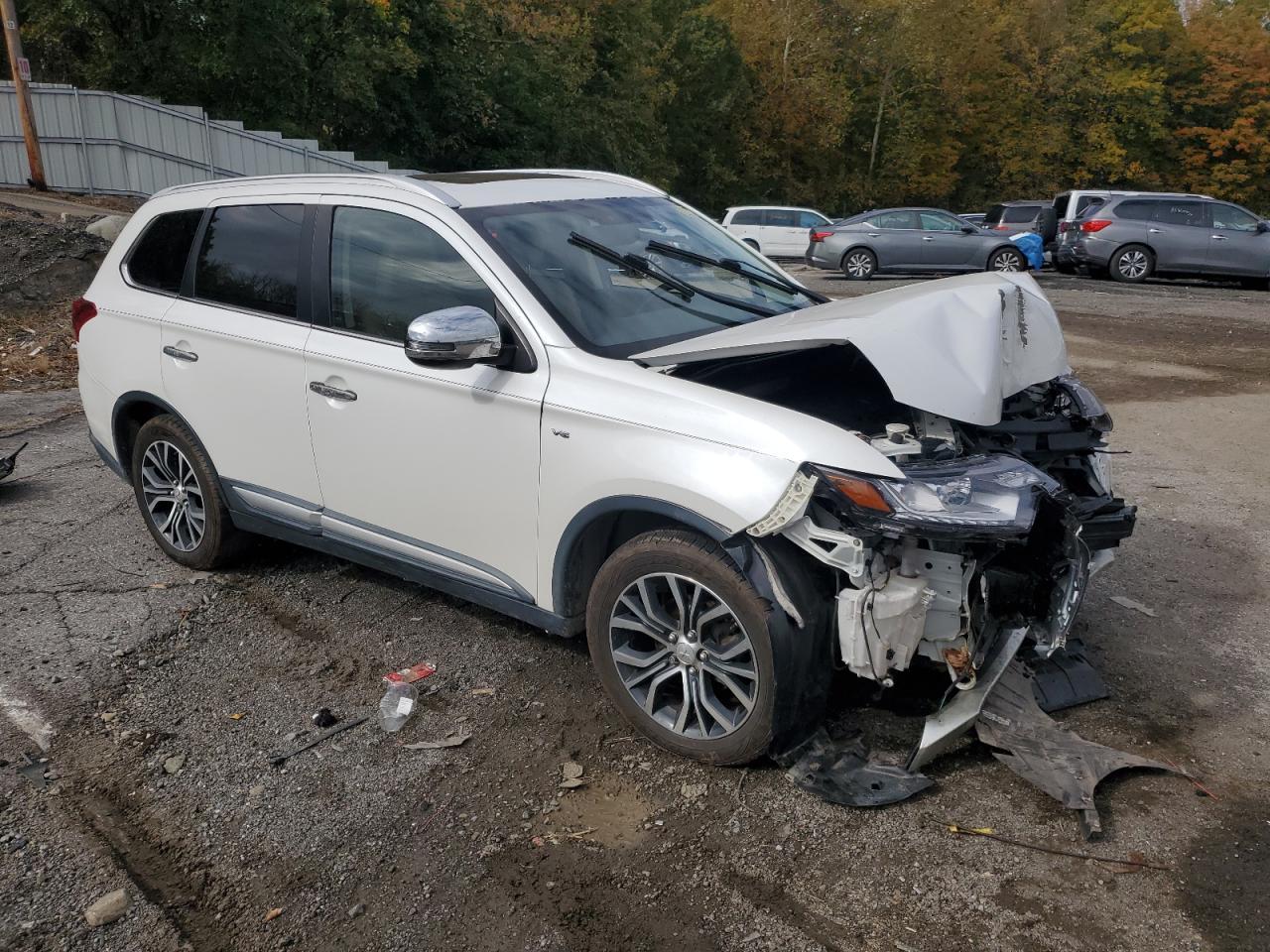 2016 MITSUBISHI outlander