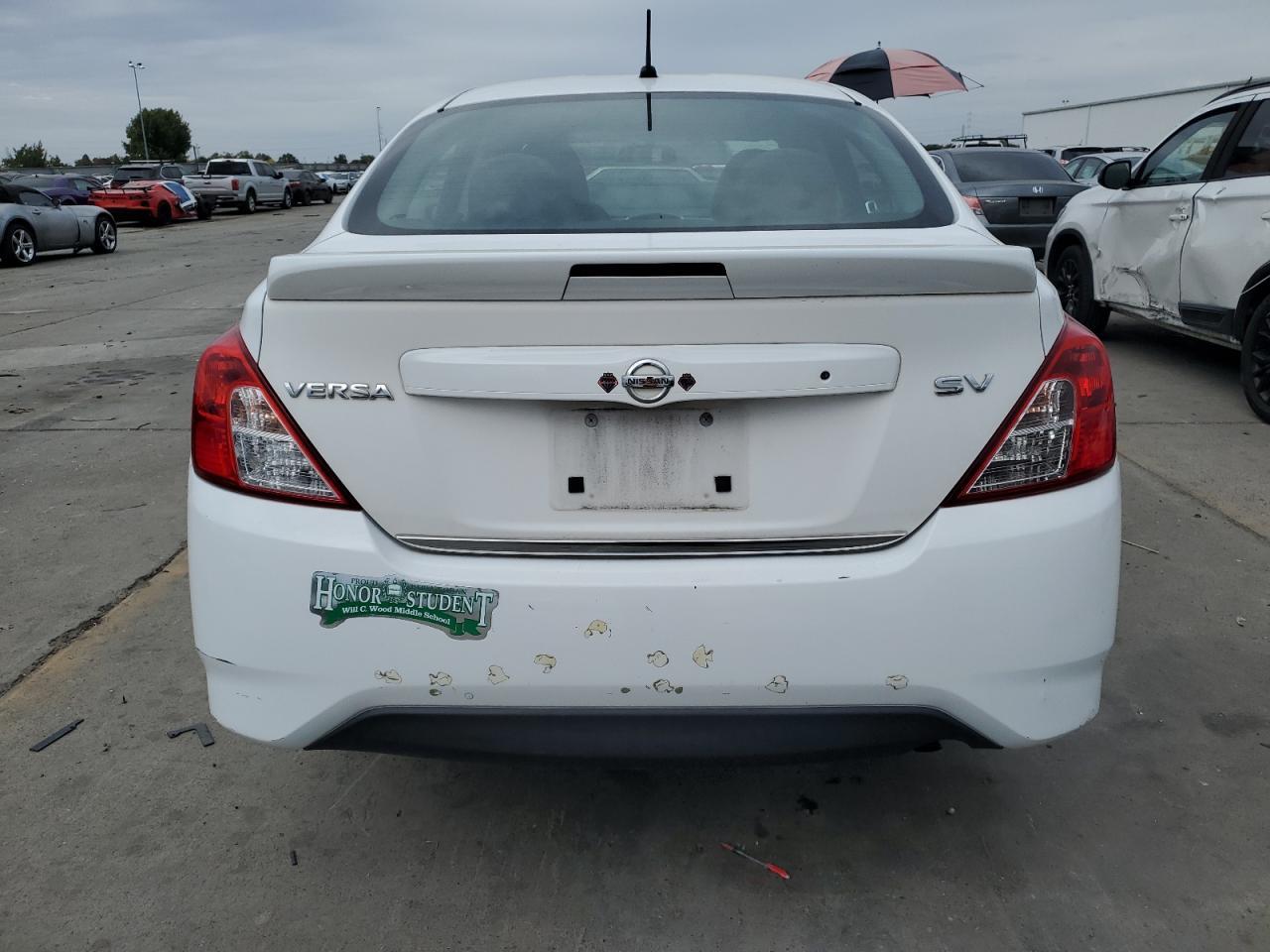 2016 NISSAN VERSA