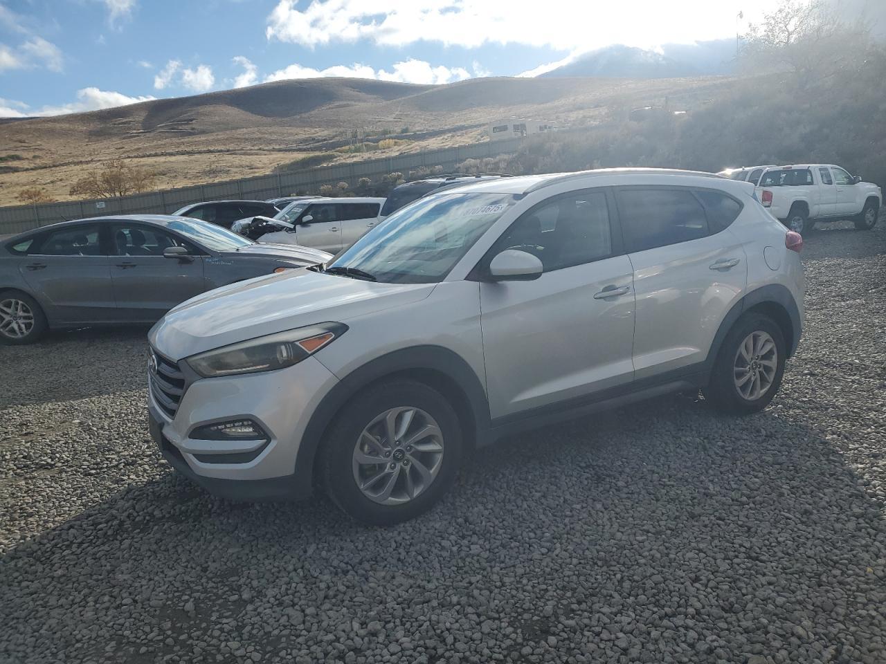 2016 HYUNDAI TUCSON