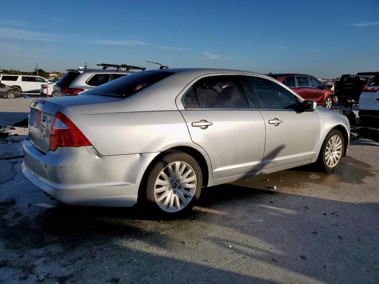 2010 FORD FUSION