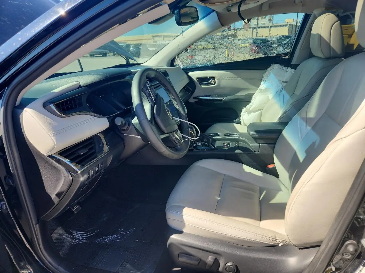 2018 TOYOTA Avalon