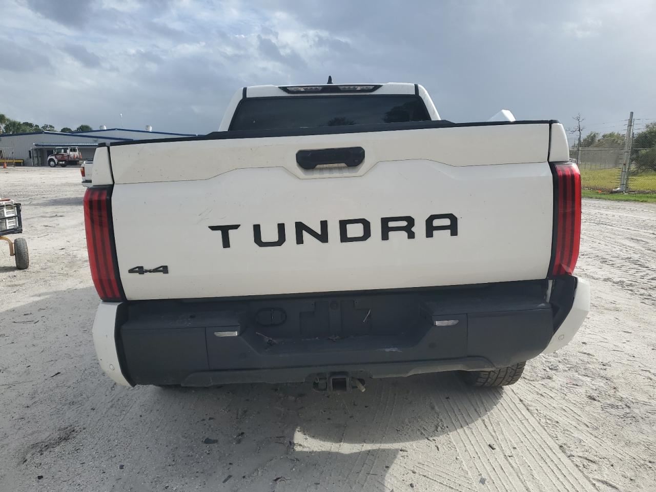 2022 TOYOTA TUNDRA