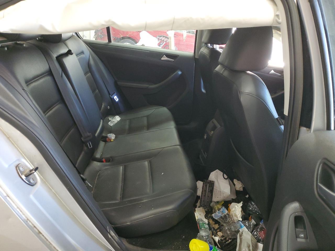 2014 VOLKSWAGEN JETTA