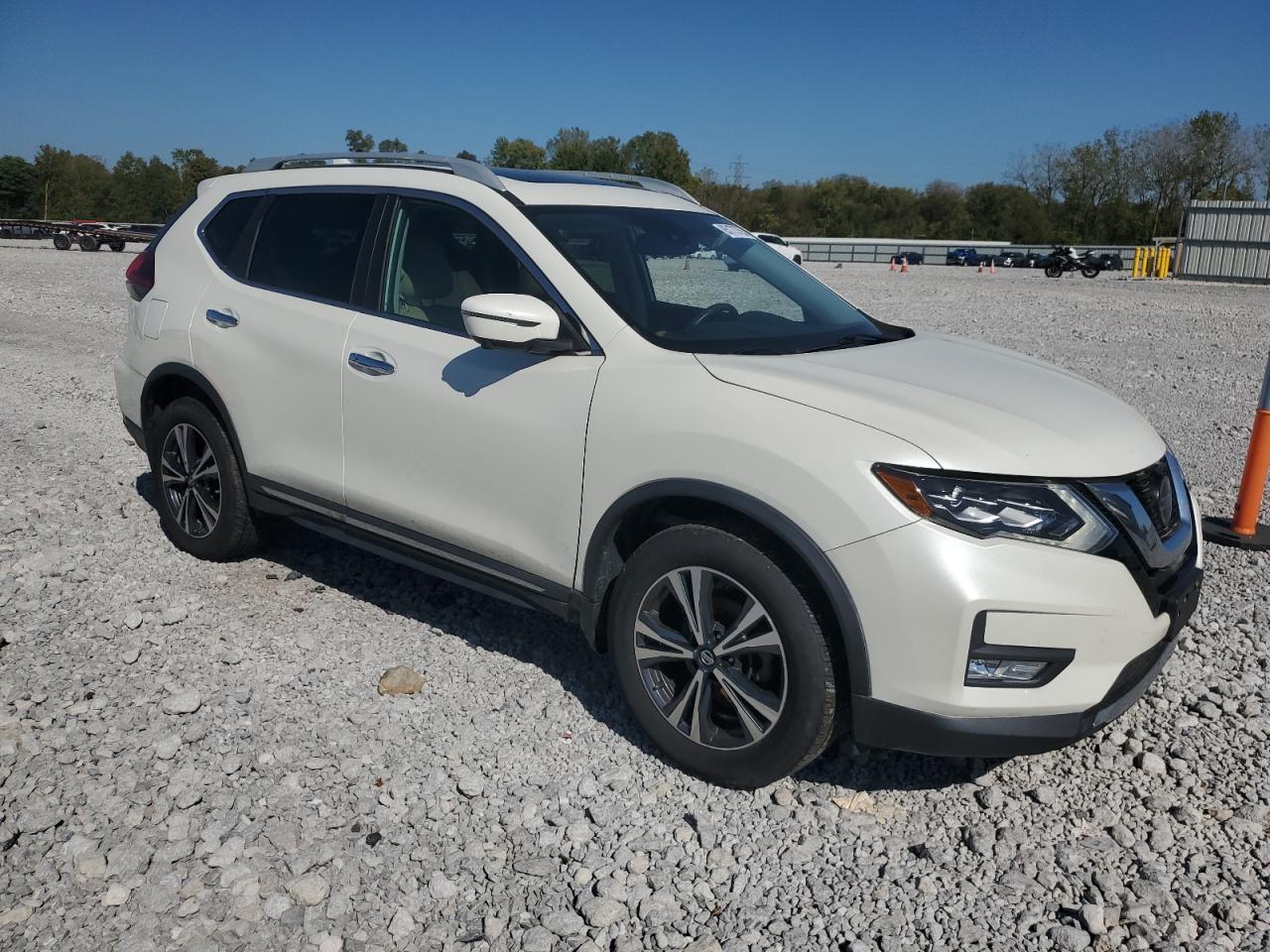 2018 NISSAN ROGUE