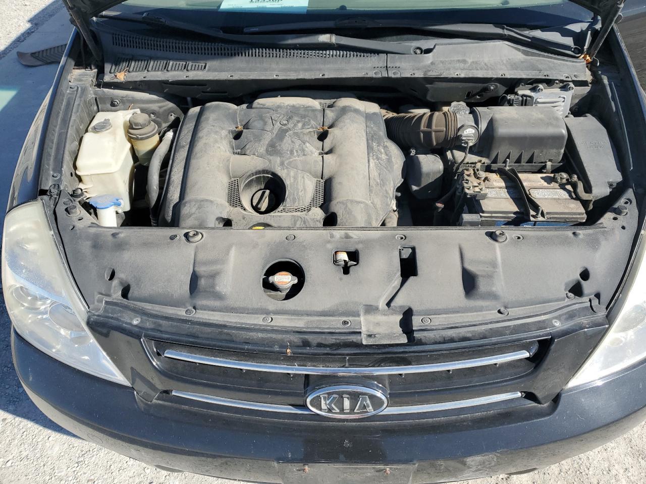 2010 KIA SEDONA