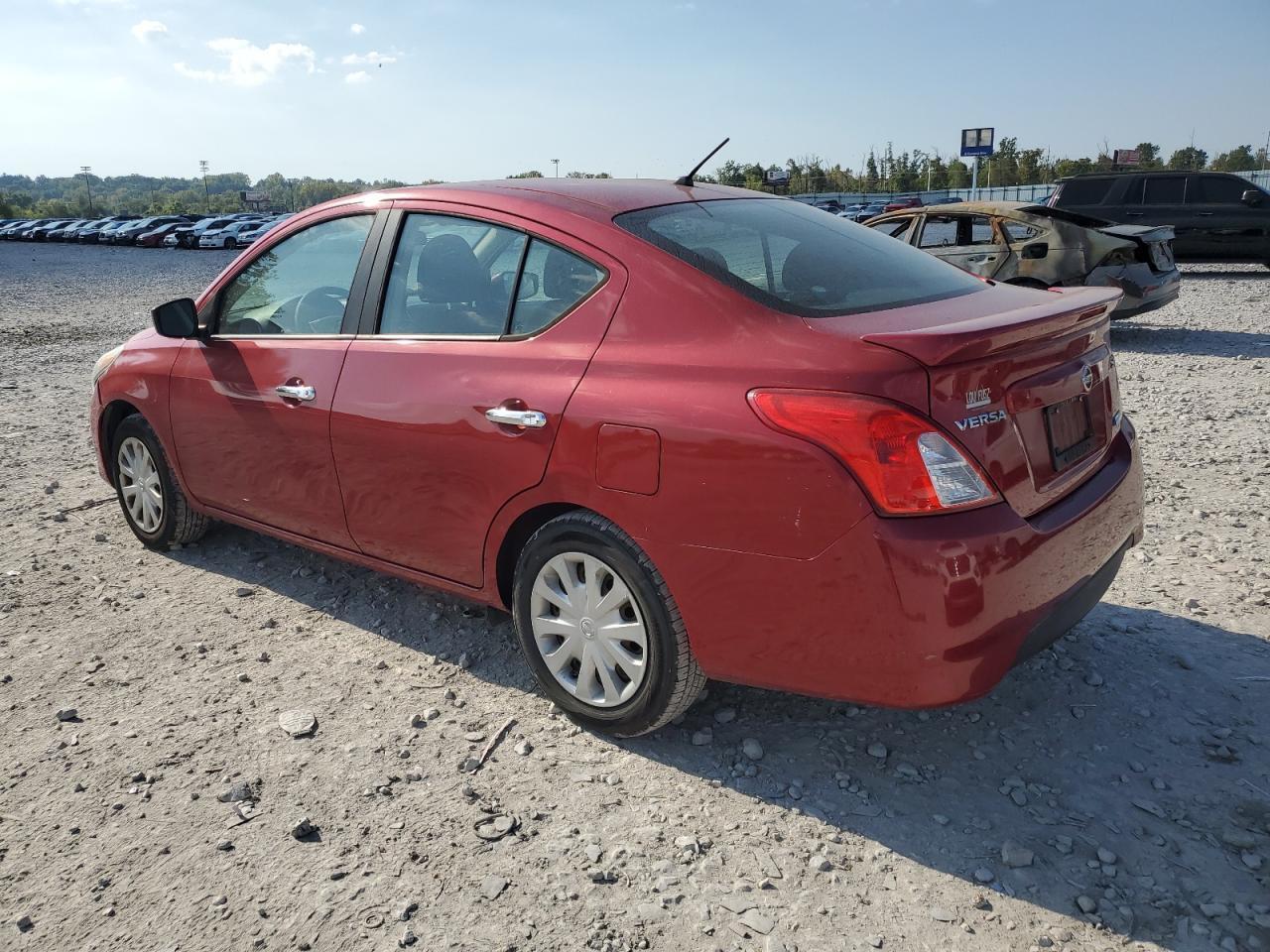 2015 NISSAN VERSA