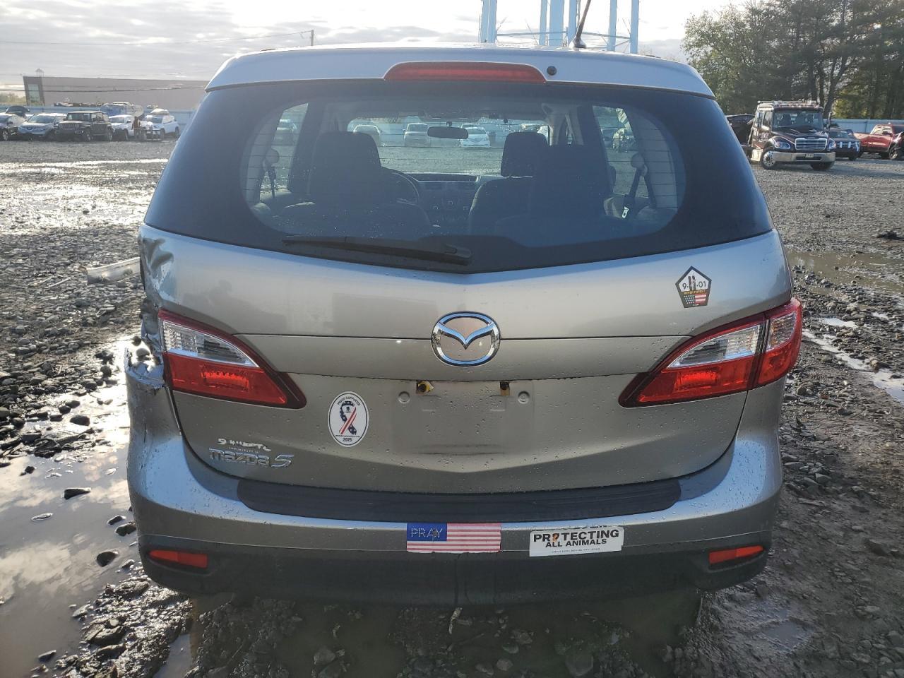 2013 MAZDA 5