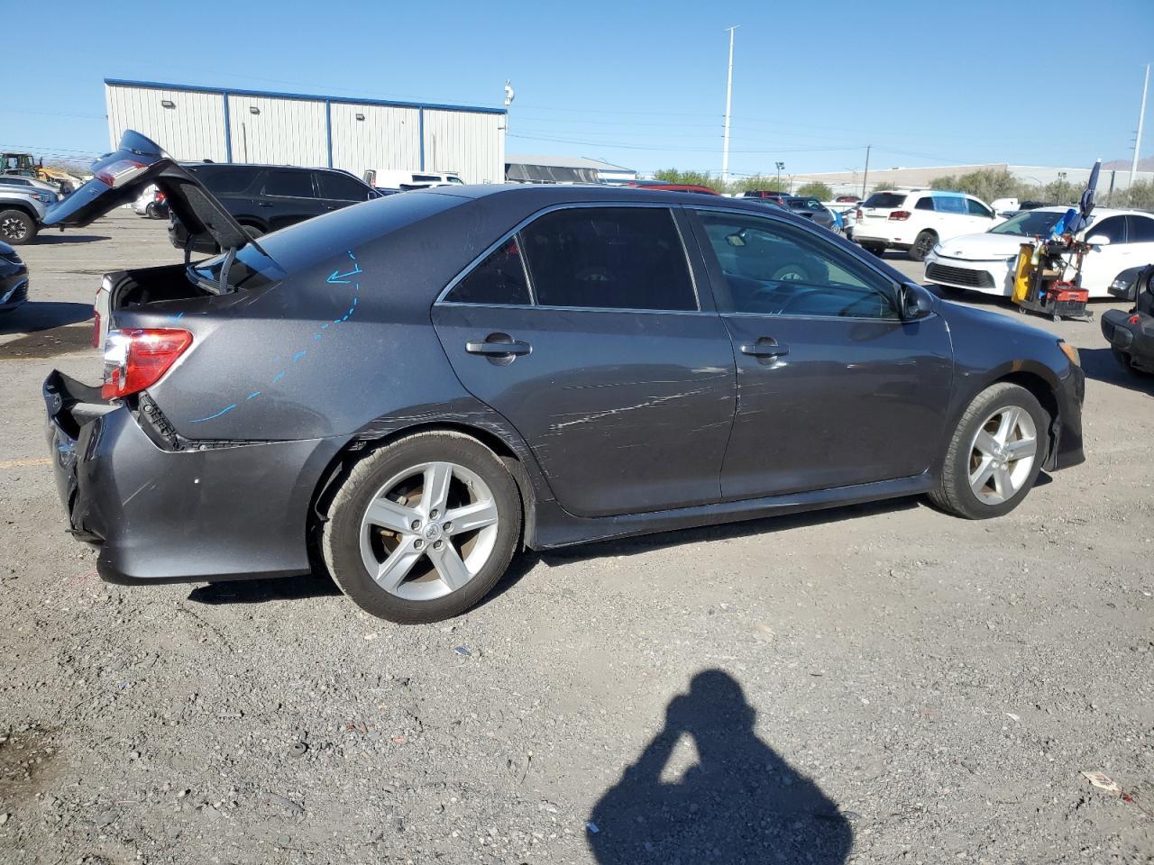 2014 TOYOTA CAMRY