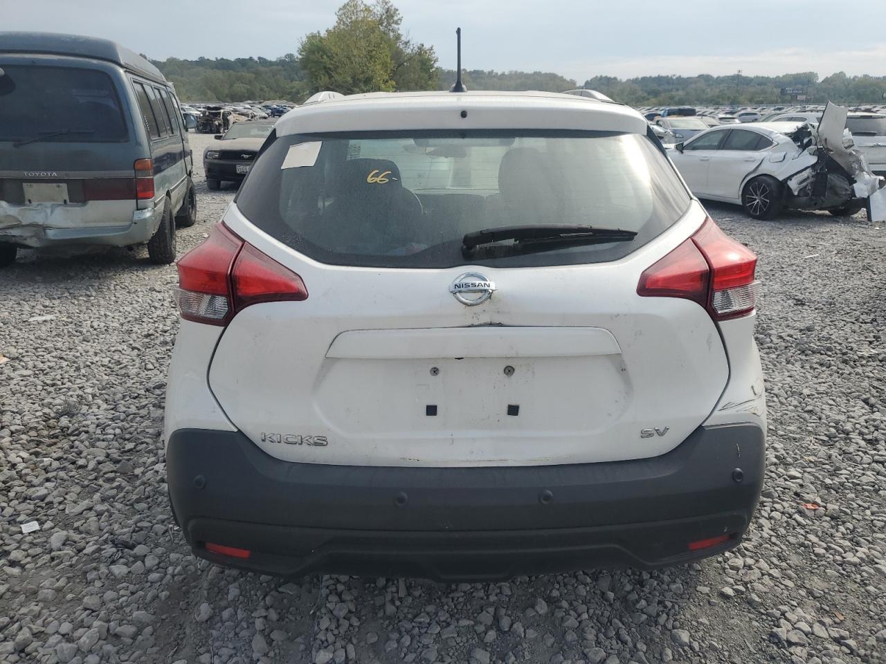 2020 NISSAN KICKS