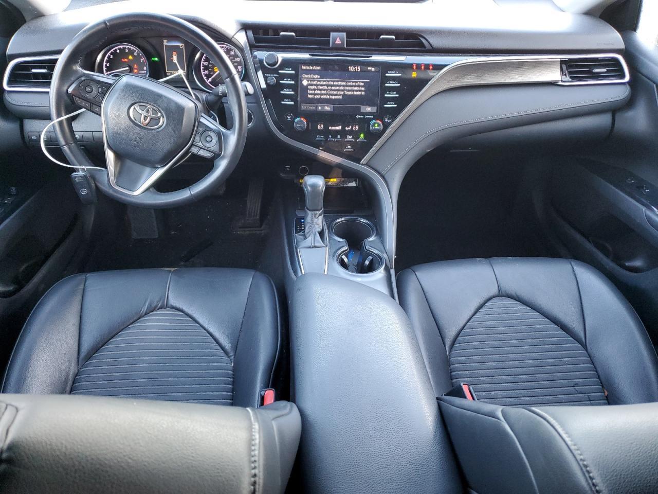2018 TOYOTA CAMRY
