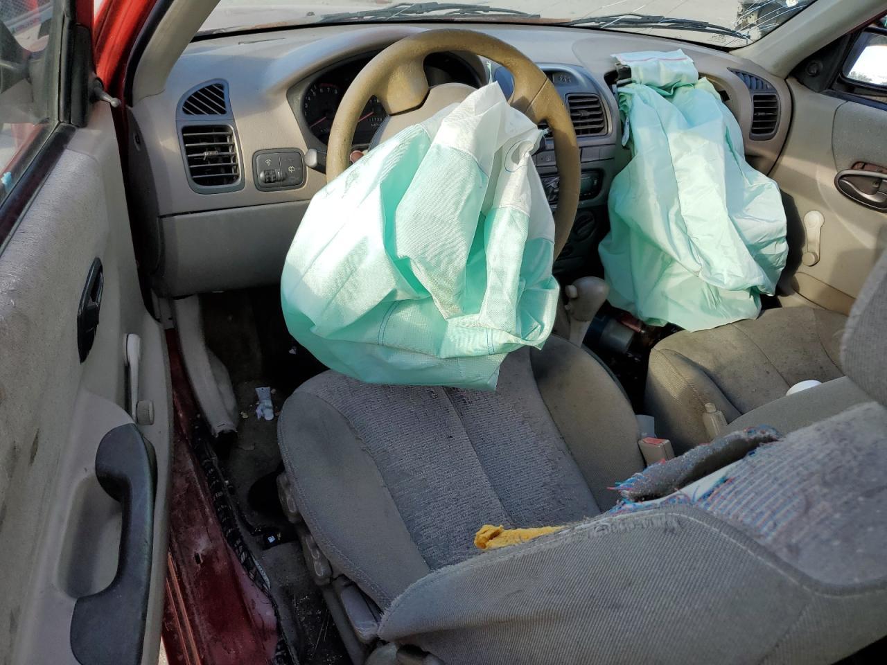 2000 HYUNDAI ACCENT