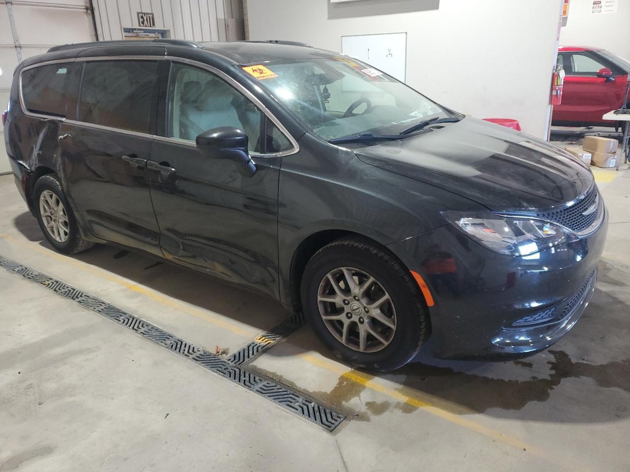 2021 CHRYSLER Voyager
