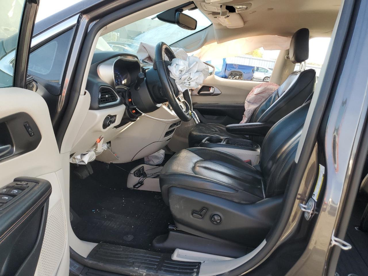 2020 CHRYSLER Pacifica