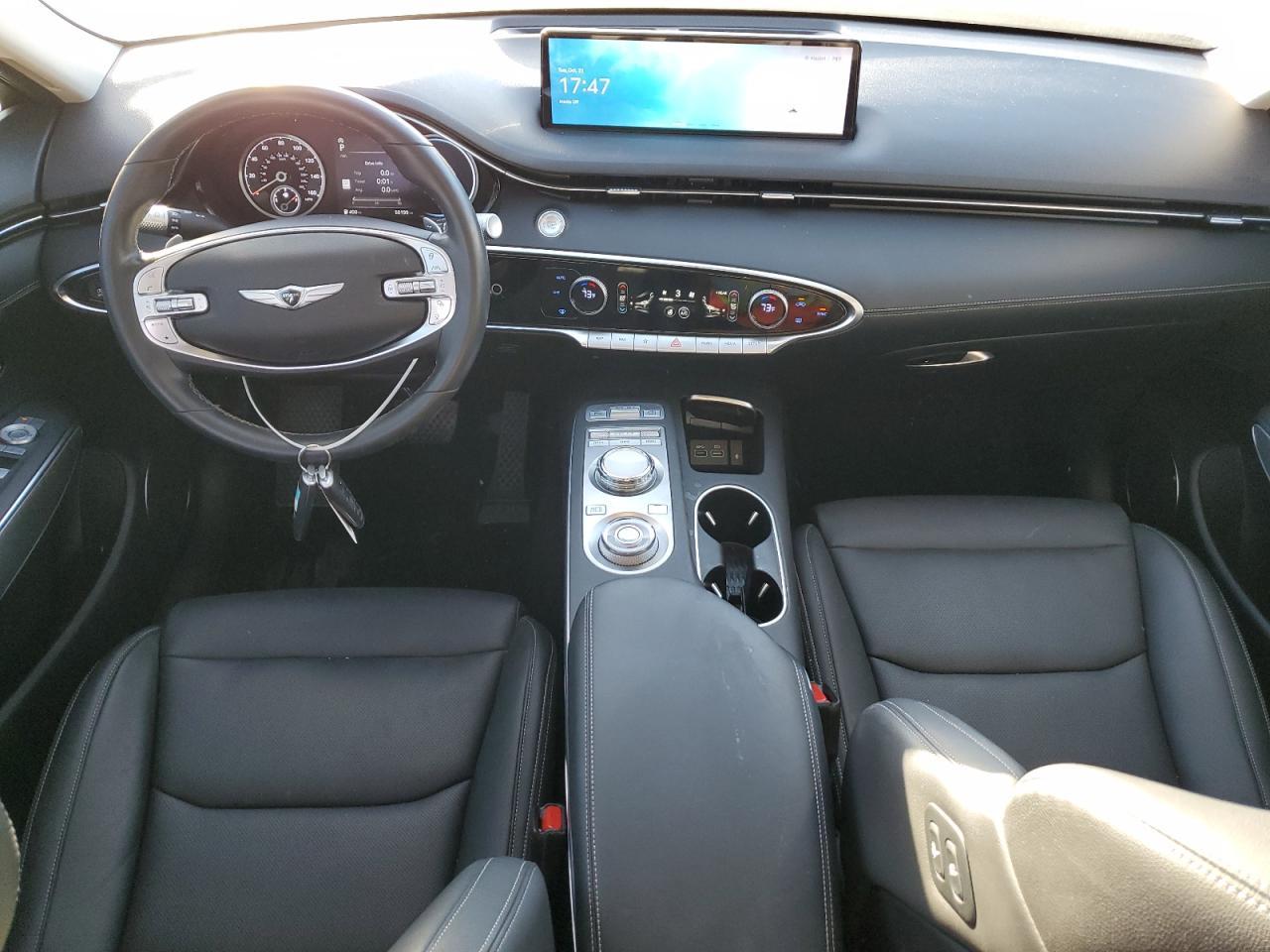 2023 GENESIS GV70