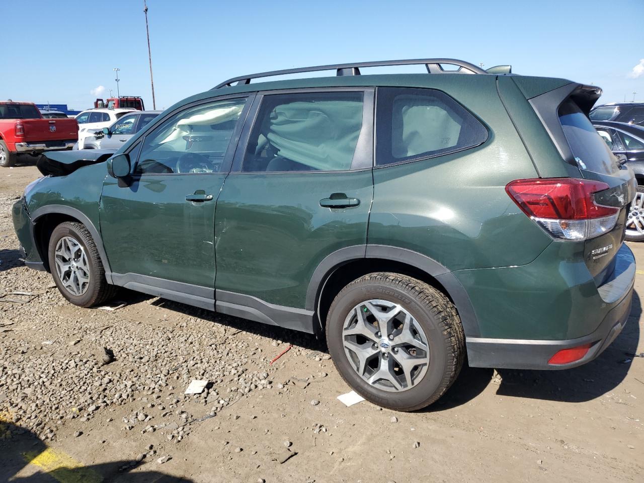 2023 SUBARU FORESTER