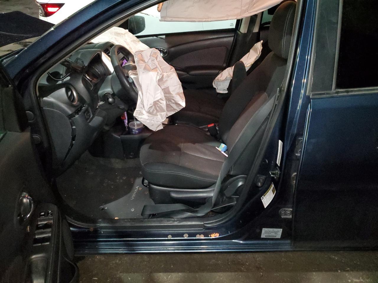 2015 NISSAN VERSA