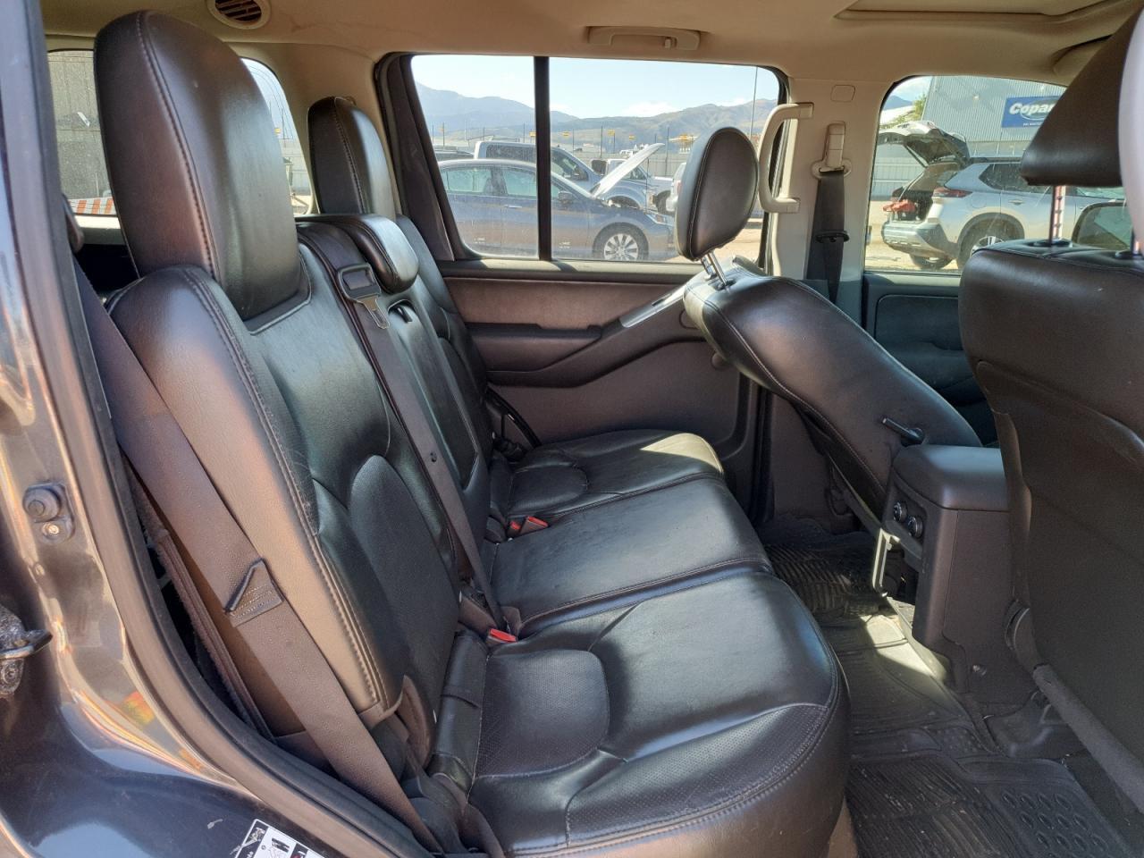 2012 NISSAN PATHFINDER