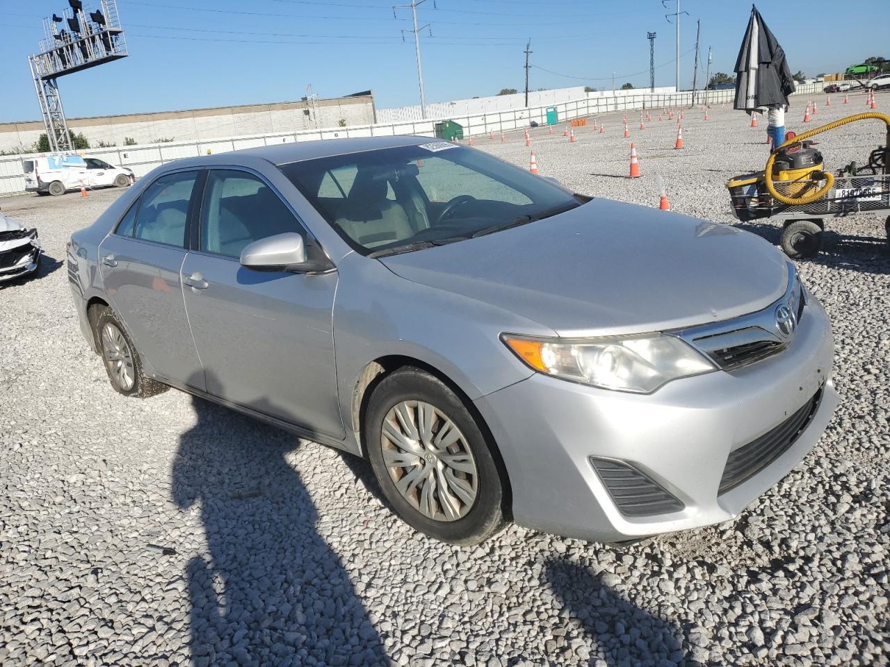 2014 TOYOTA CAMRY