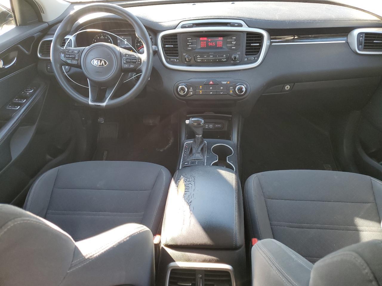 2016 KIA SORENTO