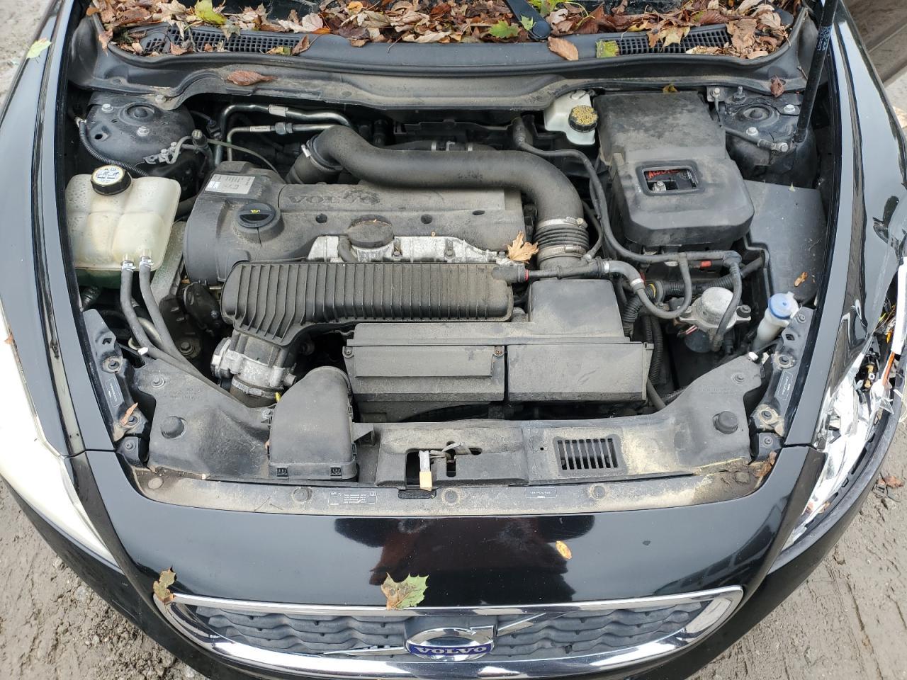 2011 VOLVO C70