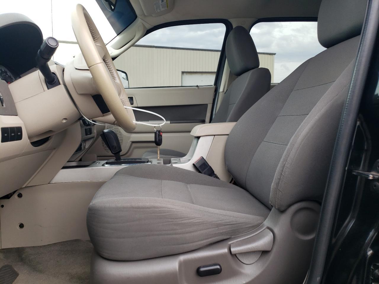 2010 FORD ESCAPE