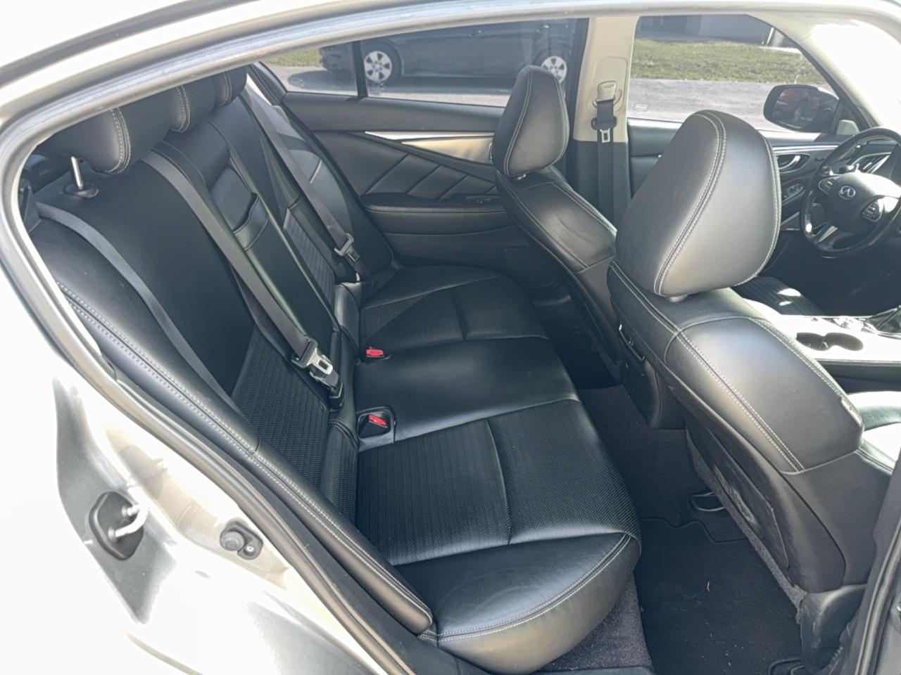 2017 INFINITI Q50