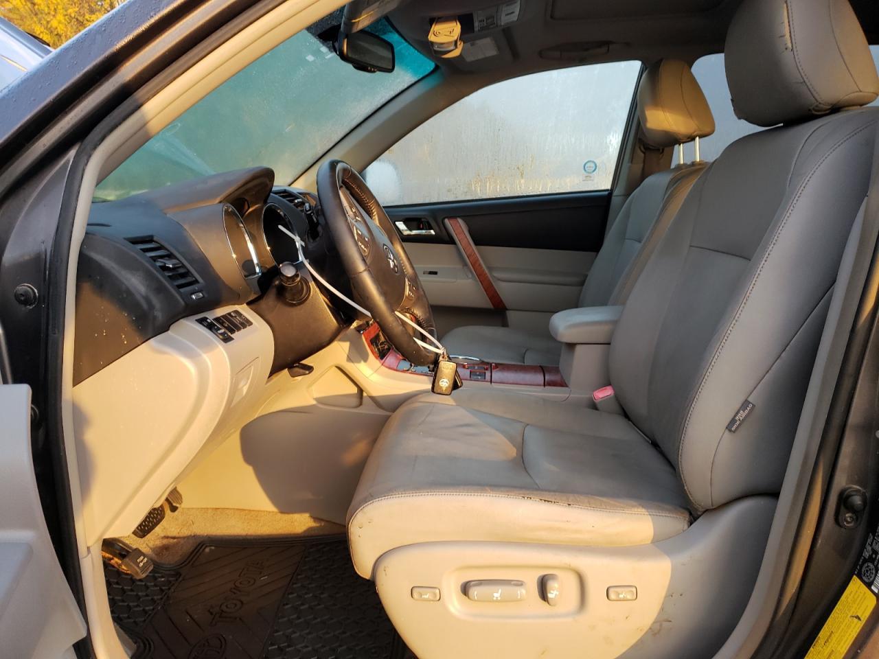 2008 TOYOTA HIGHLANDER