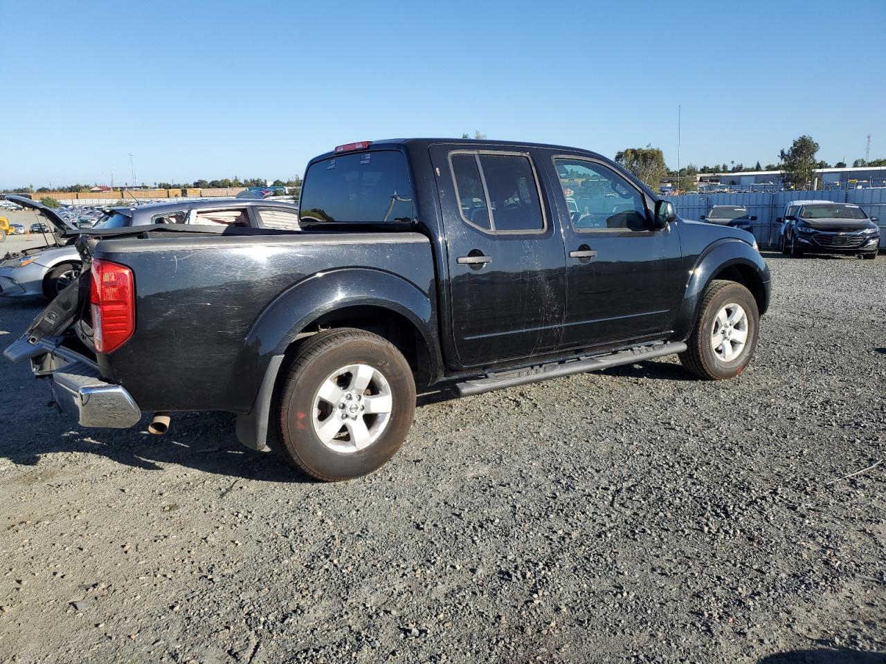 2012 NISSAN Frontier