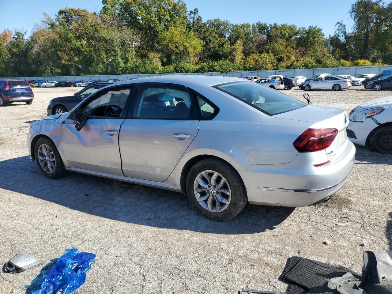 2018 VOLKSWAGEN Passat